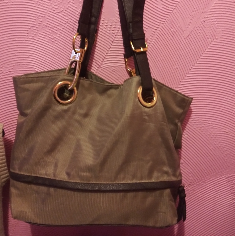 Nylon shoulder tote*NWOT*(FREE GIFT W/PURCHASE)